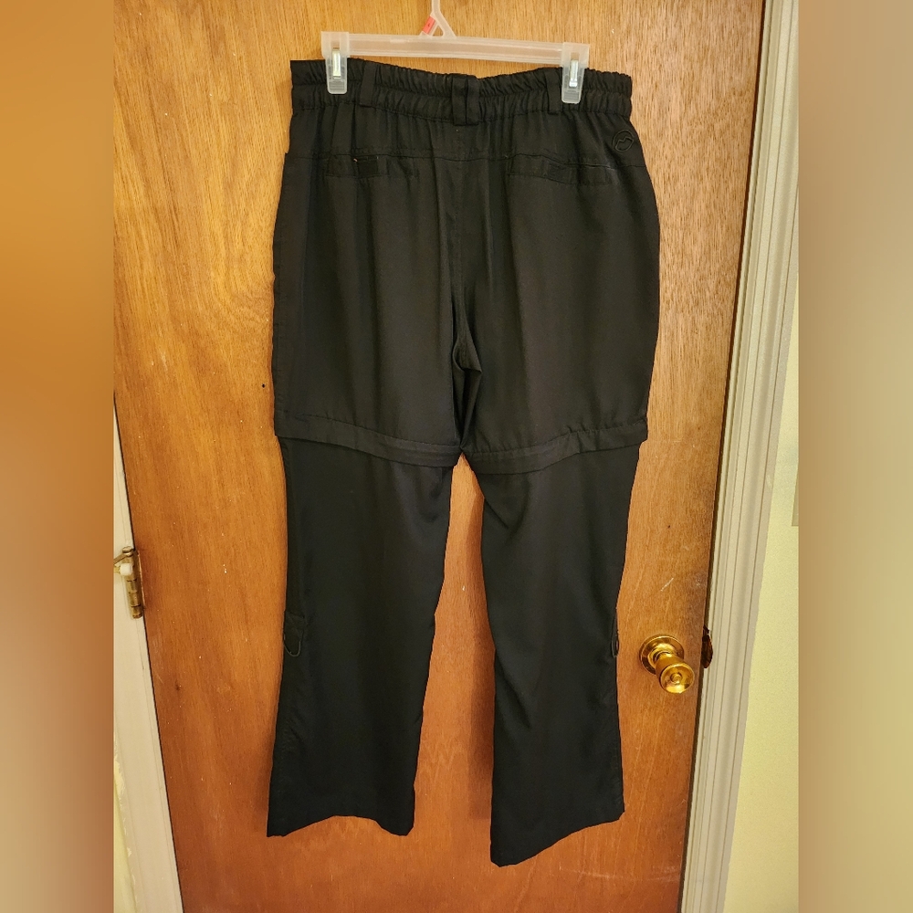 Womens Magellan Outdoors/Fishing/Hiking Pants/Capris/Shorts, Size Large